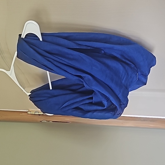 Calvin Klein Accessories - Calvin Klein royal blue infinity scarf 100% acrylic